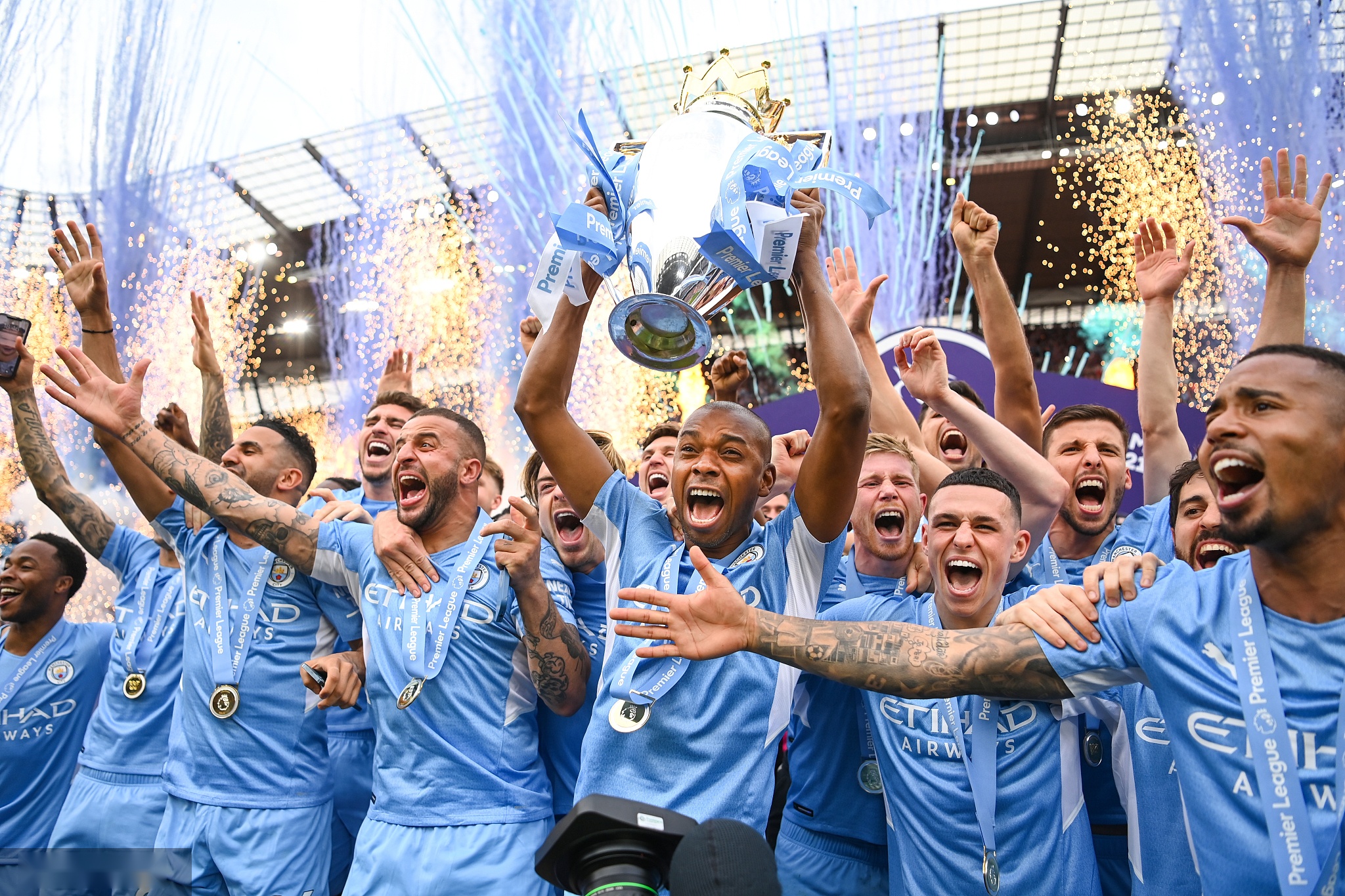 待在老特拉 待在老特拉